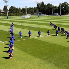 El Chelsea posa formando una H de humano