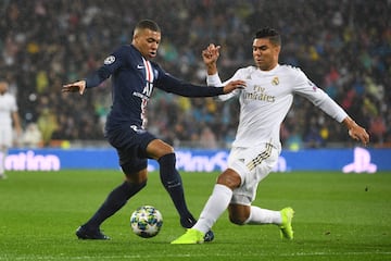 Casemiro y Kylian Mbappé.