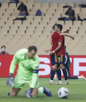 5-0. Ferrán Torres celebró el quinto gol.