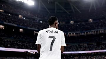 Vinicius sale del búnker