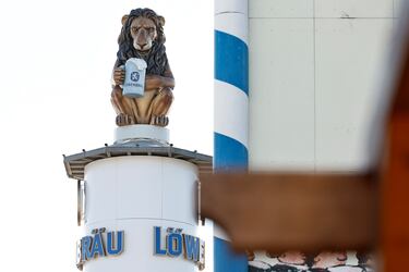 Vista general del Oktoberfest 2025 a primera hora de la mañana. El Oktoberfest de este año se extenderá hasta el 5 de octubre y se espera que atraiga a millones de visitantes. 