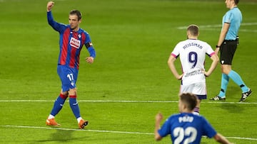 Kike, ante el Valencia