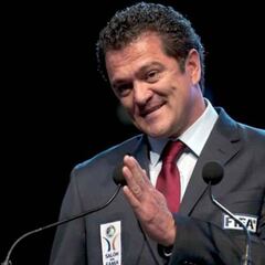 Carlos Hermosillo sobre directiva de Cruz Azul: “No les creo nada a estos tipos”