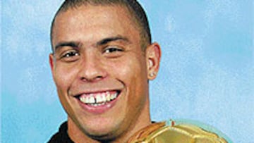 <b>HOY DARÁ LA VUELTA AL MUNDO</b>. Esta es la portada de France Football con Ronaldo y su Balón de Oro.