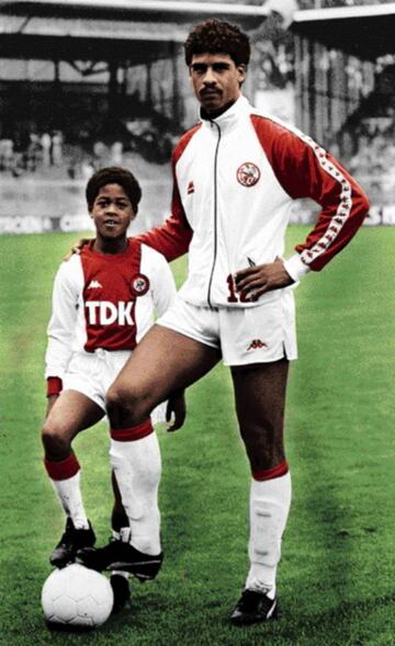 Frank Rijkaard en su etapa como jugador junto a Patrick Kluivert.