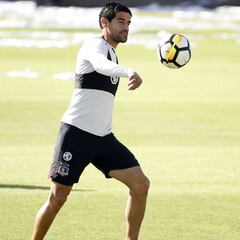 Colo Colo recupera a Barroso para duelo clave ante Bolívar