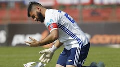 La lesión en la mano de Johnny Herrera que preocupa en la U