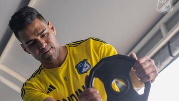 Falcao entrenando en Millonarios