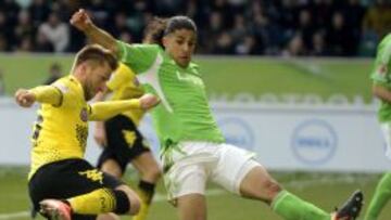 Ricardo Rodr&iacute;guez, en un partido de la Bundesliga ante el Borussia.