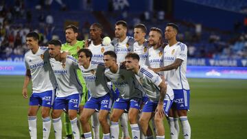 La alineaci¨®n del Real Zaragoza frente al Millonarios: Cristian ?lvarez, Jair, Bakis, Nieto, Marc Aguado y Maikel Mesa en la fila de arriba y Luna, Toni Moya, Francho, Borge y Cuenca en la de abajo.