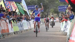 Pinot deja a Contador sin la primera victoria de 2017