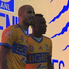 Al estilo europeo, Tigres presentó a Guido Pizarro y Julián Quiñones