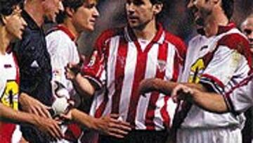 <B>RECLAMACIÓN</B>. La cara de Bolic, a la derecha, lo dice todo.