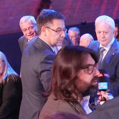 Curiosa reacción de Bartomeu al preguntarle por la foto con Messi