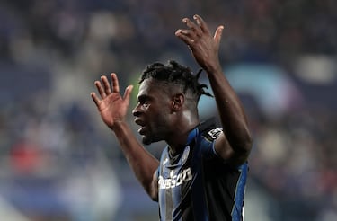 El delantero colombiano anotó un gol y realizó una asistencia en el empate 2-2 de Atalanta frente al Manchester United en Champions League.