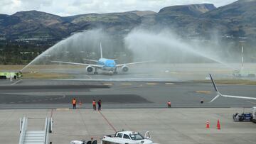 Carapaz, recibido como un héroe de regreso a Ecuador