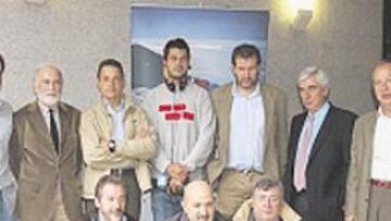 <b>A LA AVENTURA. </b>El equipo de 'Al filo' , encabezado por Sebastián Álvaro.