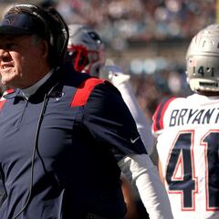 Can NFL teams trade coaches?