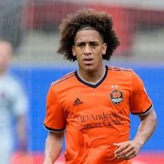 Adalberto Carrasquilla, el panameño al que Lozano le pondrá atención especial