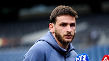 Khvicha Kvaratskhelia, jugador del PSG, atendió a los medios antes de enfrentar a Seattle Sounders en el Mundial de Clubes 2025 en Lumen Field.