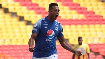 Fredy Guarín en un partido de Millonarios en la Liga BetPlay