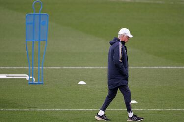 Ancelotti: “Si Kroos se retira en cuatro meses... tiene carácter, huevos”