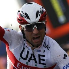 Ulissi: "Es realmente mágico ganar otra etapa en el Giro"