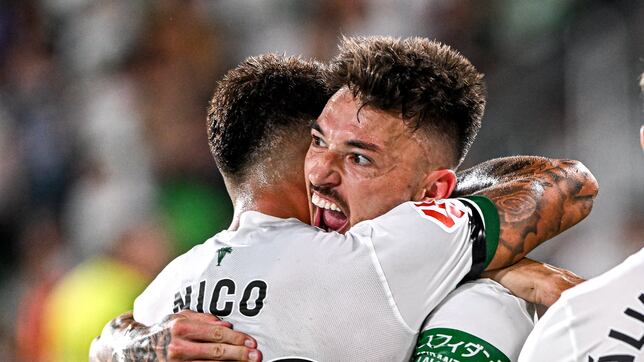 El Elche destroza al Córdoba con una victoria rotunda