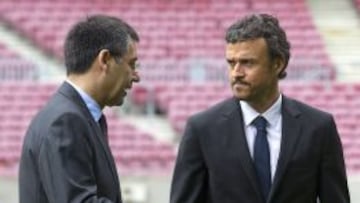 Bartomeu recibió con los brazos abiertos a Luis Enrique el día de la presentación del técnico en el Camp Nou.