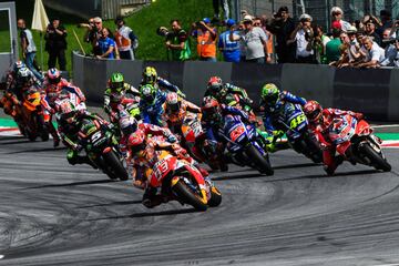 Salida en el Gran Premio de Austria. 