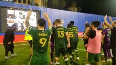El peculiar festejo de Mora junto a los hinchas tras ganar la MLS