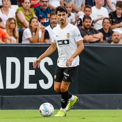 Trabzonschup quer Danjuma e Almeide