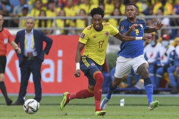 El lateral izquierdo de Elche fue amonestado en el empate 0-0 ante Uruguay.