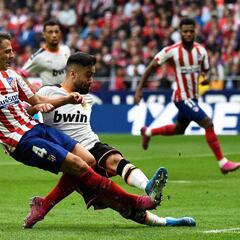 AC Milan set sights on Atlético Madrid's Santiago Arias