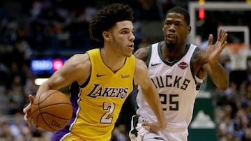 El novato sensación de los Lakers provocó que los aficionados lo acercaran al top-10 de jerseys más vendidos en la campaña. Inició 50 partidos y jugó 34.2 minutos en cada uno de ellos. Tuvo un porcentaje bajo de tiros de campo convertidos (.380%), pero las esperanzas siguen puestas en él para llevar a Los Angeles a la cima.