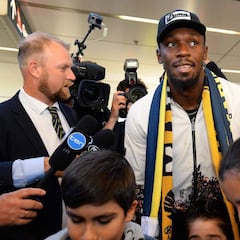 Bolt podría jugar un año como profesional en Australia