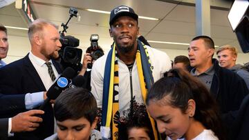 Bolt podría jugar un año como profesional en Australia