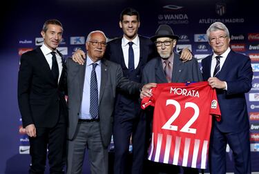 Llegó cedido del Chelsea por 18 millones y a final de temporada lo compraron por 35. Una temporada de 16 goles en 44 partidos después, se marchó cedido a la Juventus dos temporadas por 20 millones. Volvió en verano de 2022 para jugar estas dos últimas temporadas en el Atleti. Su mejor registro goleador fue el de la pasada campaña con 21 goles. Su figura siempre ha estado marcada por las idas y venidas y las críticas, pero se ha sacrificado en cada partido por una camiseta y unos colores rojiblancos.