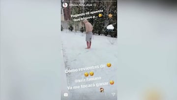 Lo prometido es deuda: Farfán cumplió su promesa en la nieve