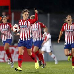 El Atlético remonta al Rayo y sufre para volver al liderato