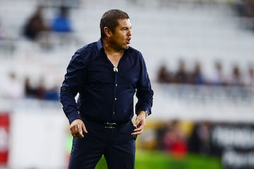 Action photo during the match Leones Negros vs Cafetaleros at  Jalisco Stadium, 2015 Apertura Ascenso MX.

Foto de accion durante el Partido Leones Negros vs Cafetaleros, Partido Correspondiente a la Jornada 6 del Torneo Apertura 2015, Ascenso MX, en la foto: Daniel Guzman

28/08/2015/ MEXSPORT/ Adrian Macias

Estadio Jalisco