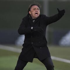 Alfredo Santaelena: “A día de hoy veo complicado jugar en Riazor”