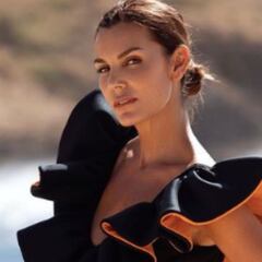 El lujoso bañador de Mar Flores que podrás usar tanto para el baño como para salir de fiesta