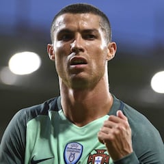 Cristiano Ronaldo habría sido padre de gemelos