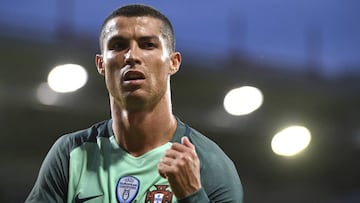 Cristiano Ronaldo habría sido padre de gemelos