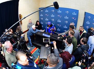 Todd Gurley de Los Angeles Rams durante la Opening Night de la Super Bowl en el State Farm Arena.  