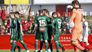 Ra¨²l de Tom¨¢s, "un debut deseado" con una espinita