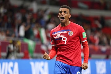 Jewison Bennette of Costa Rica celebrates 