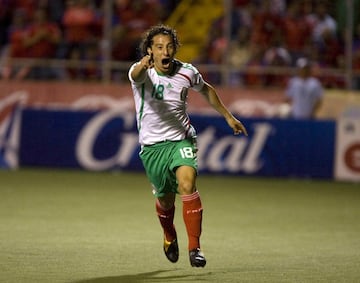 Luego de una derrota ante El Salvador ya con Javier Aguirre como entrenador, camino a Sudáfrica 2010, la selección se metió al Ricardo Saprissa en busca de una victoria que les diera esperanza de calificar al Mundial. Con goles de Giovani Dos Santos, Guillermo Franco y Andrés Guardado, la noche fue redonda para el tricolor al ganar 0-3 para, así, enderezar el camino torcido.