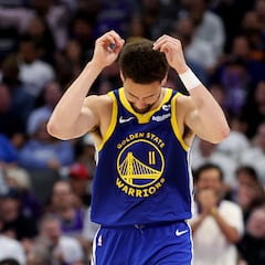 What is a sign-and-trade deal and how did it help Klay Thompson move to the Mavericks?